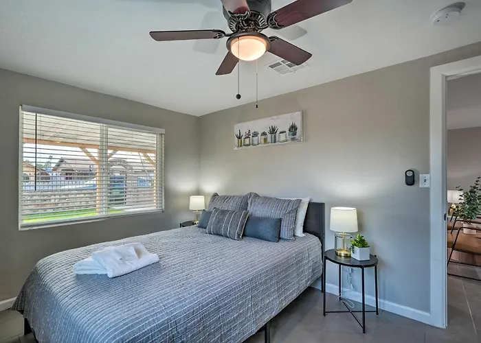 Vacation - Pet Friendly!